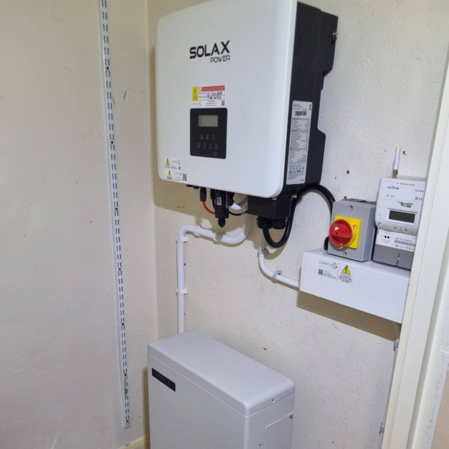 Battery storage systems supporting transport depots with EV charging, peak shaving, and backup power.